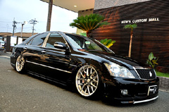 �N���E��