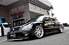 �N���E��