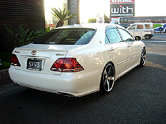 �N���E��