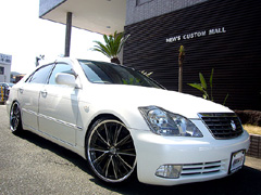 �N���E��