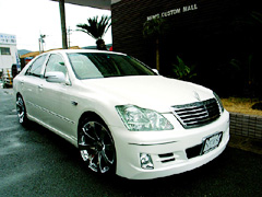 �N���E��